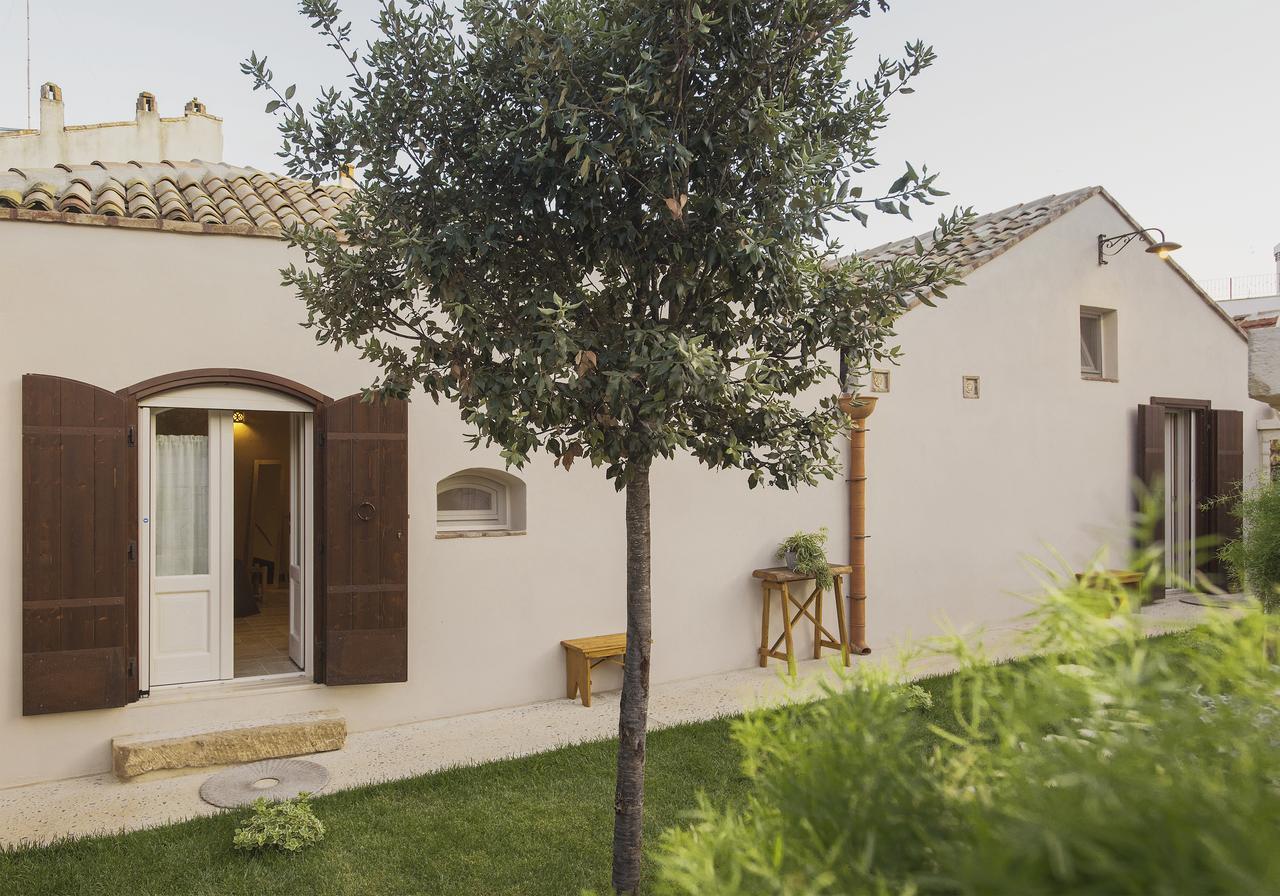 Borgo San Gaetano Bed and Breakfast Bernalda Exteriör bild